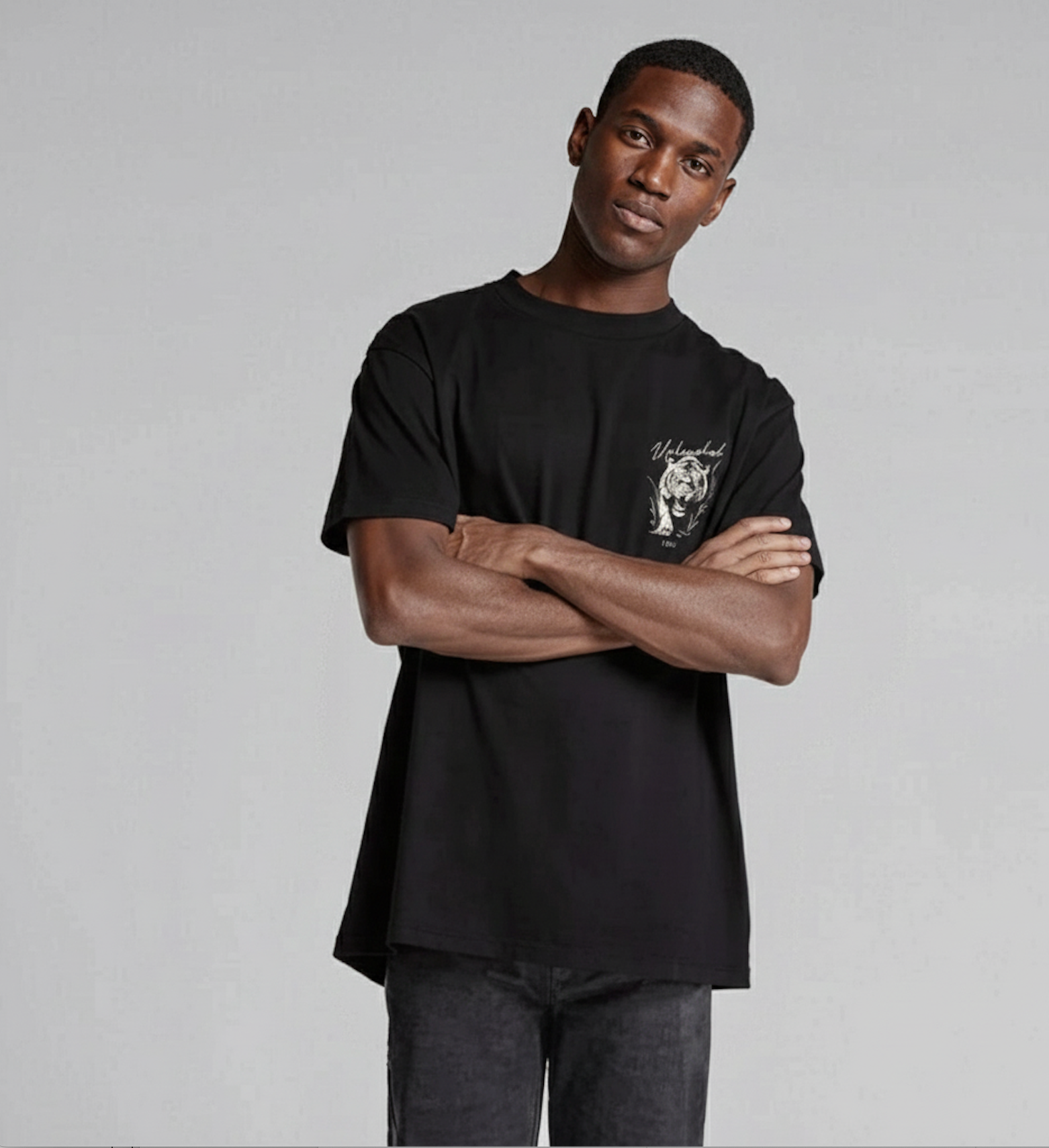 UNLEASHED MEN'S T-SHIRT - BLACK
