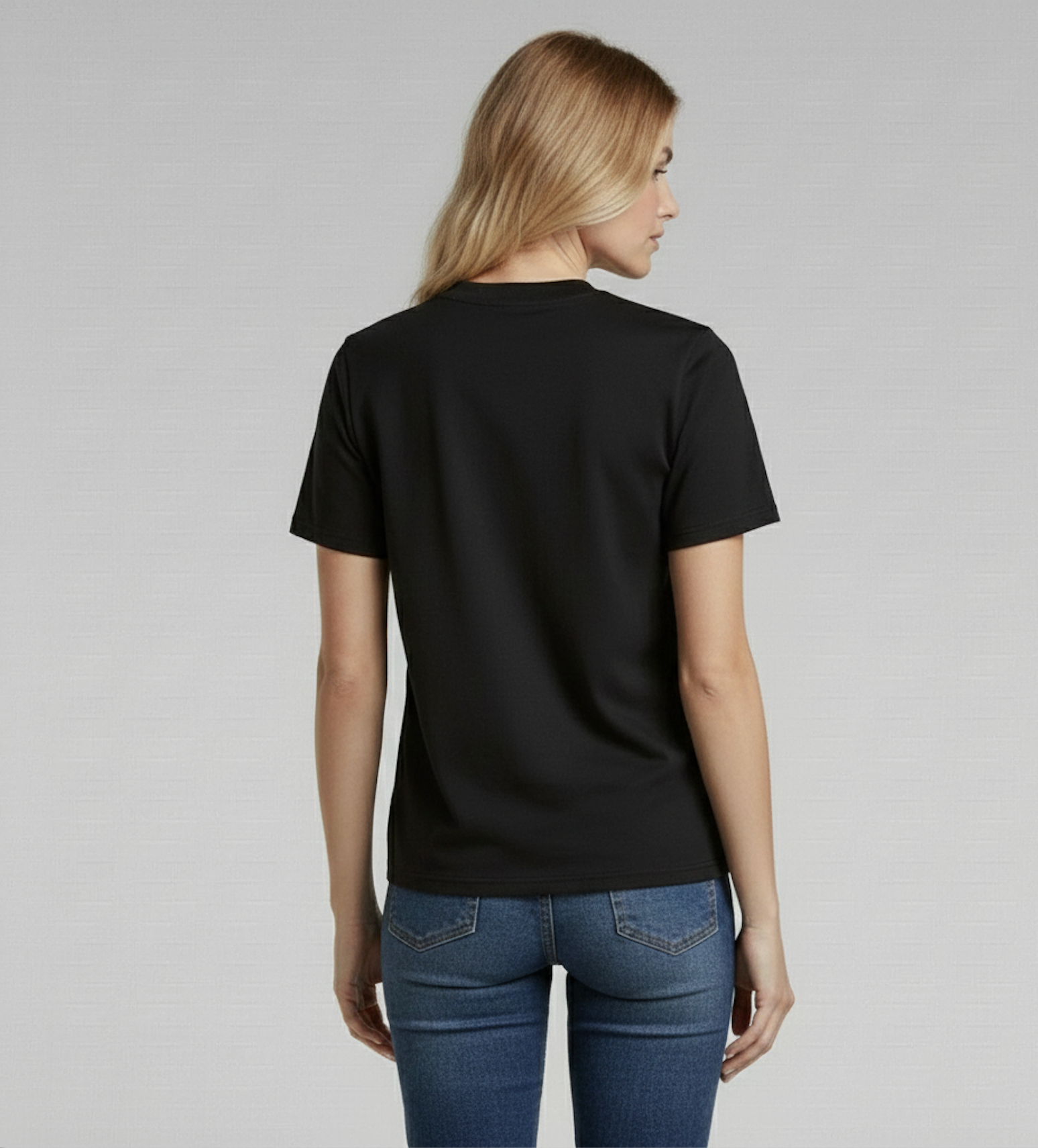 UNLEASHED X WOMEN'S T-SHIRT - BLACK