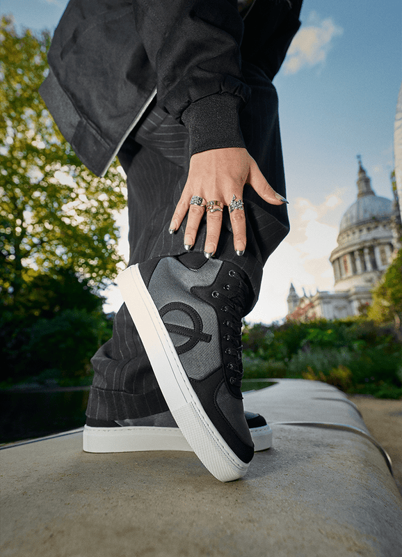 Women's vegan best sale sneakers